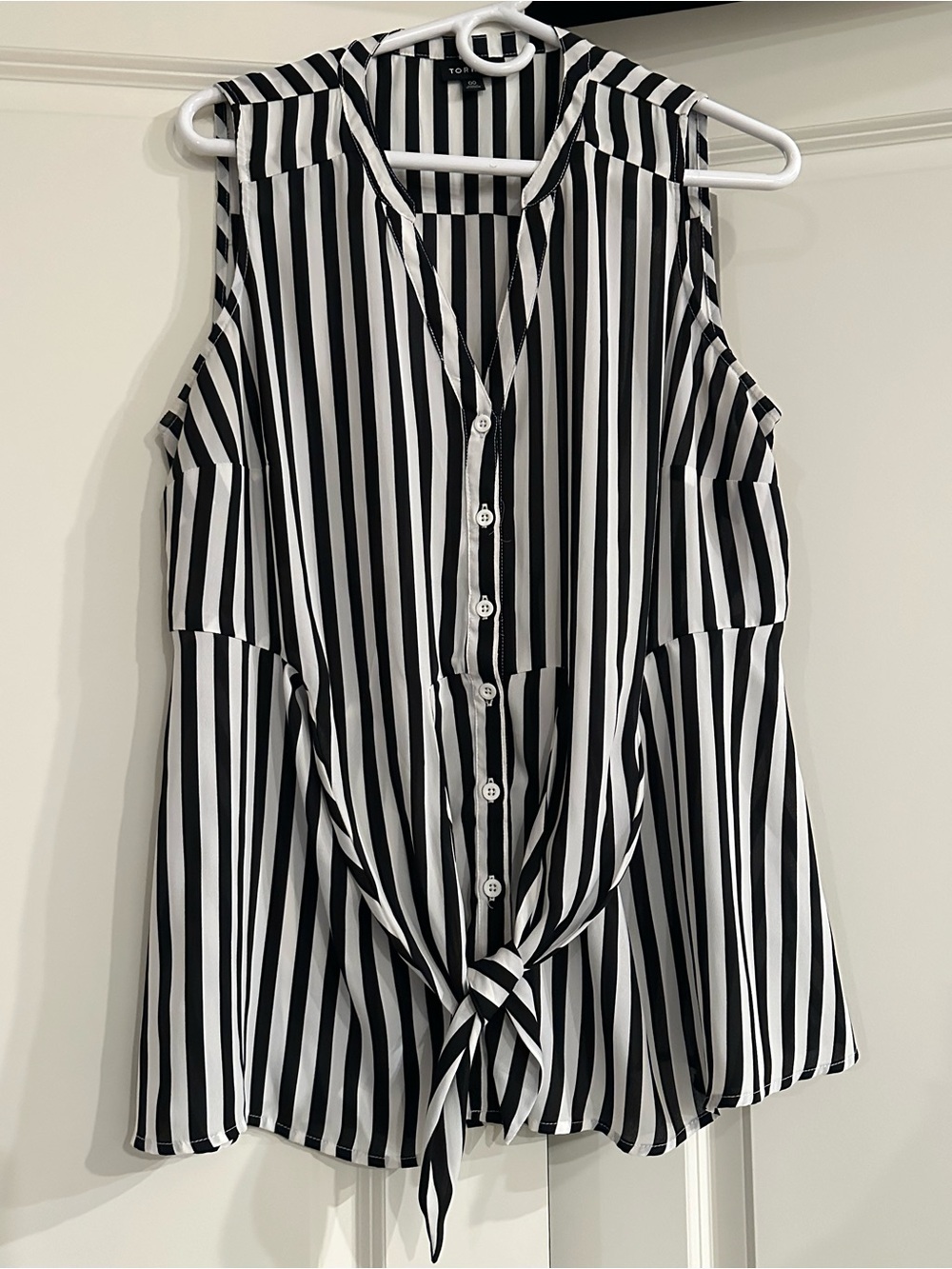 torrid Black & White Vertical Stripe Tie-Front Button Tank